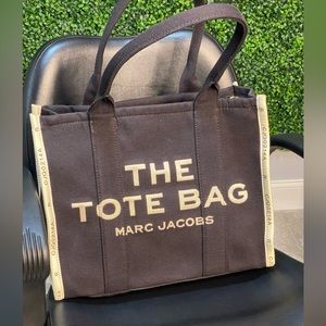 THE JACQUARD MEDIUM TOTE BAG